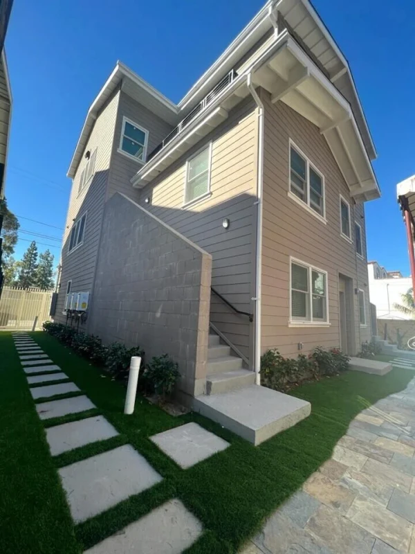 Multifamily House - Historic South Central