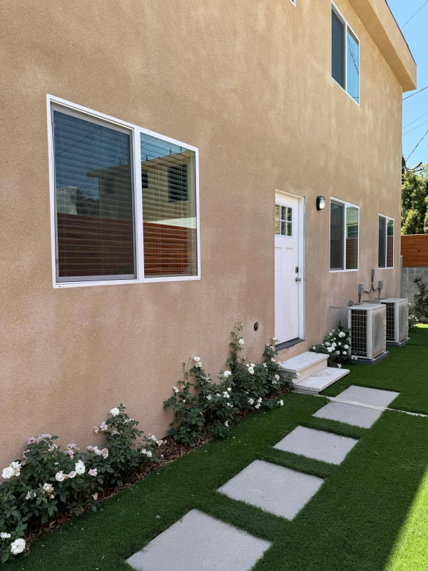 Attached ADU - two storey - 2 bed/2 bath